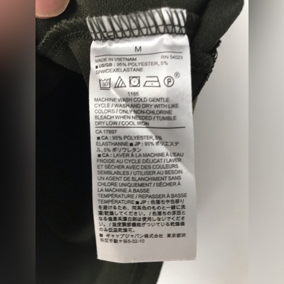 Gorgeous Banana Republic Dark Green Cowl Neck Top New with Tags! - Picture 3 of 4